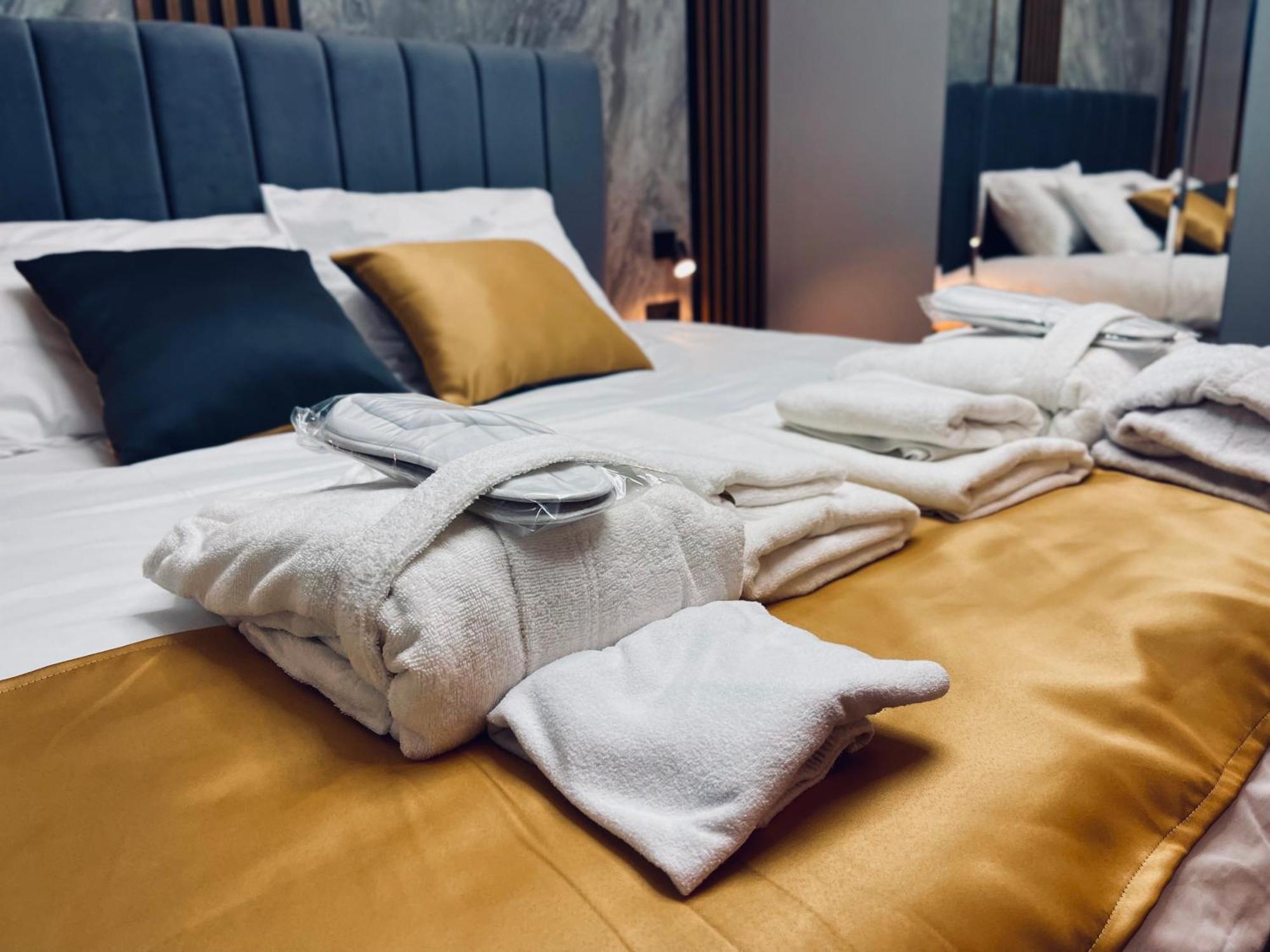 Mozaik Apartments & Spa - Modern 4-Star Apartments With Exclusive Private Spa Wellness In The City Center - Sauna, Jacuzzi, Turkish Bath - Free Parking, Wi-Fi - Rooms & Apartments Cuprija Luaran gambar