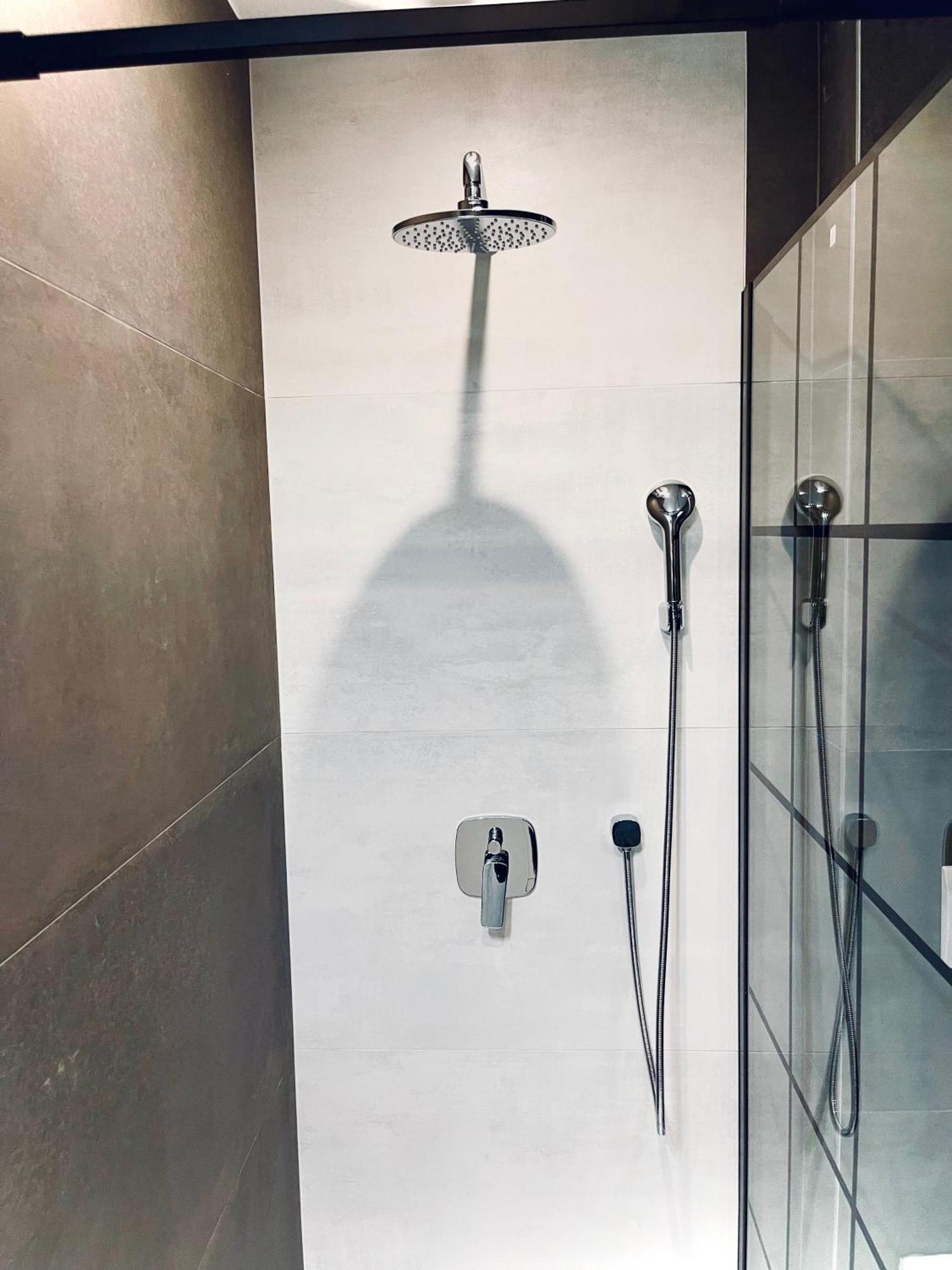 Mozaik Apartments & Spa - Modern 4-Star Apartments With Exclusive Private Spa Wellness In The City Center - Sauna, Jacuzzi, Turkish Bath - Free Parking, Wi-Fi - Rooms & Apartments Cuprija Luaran gambar