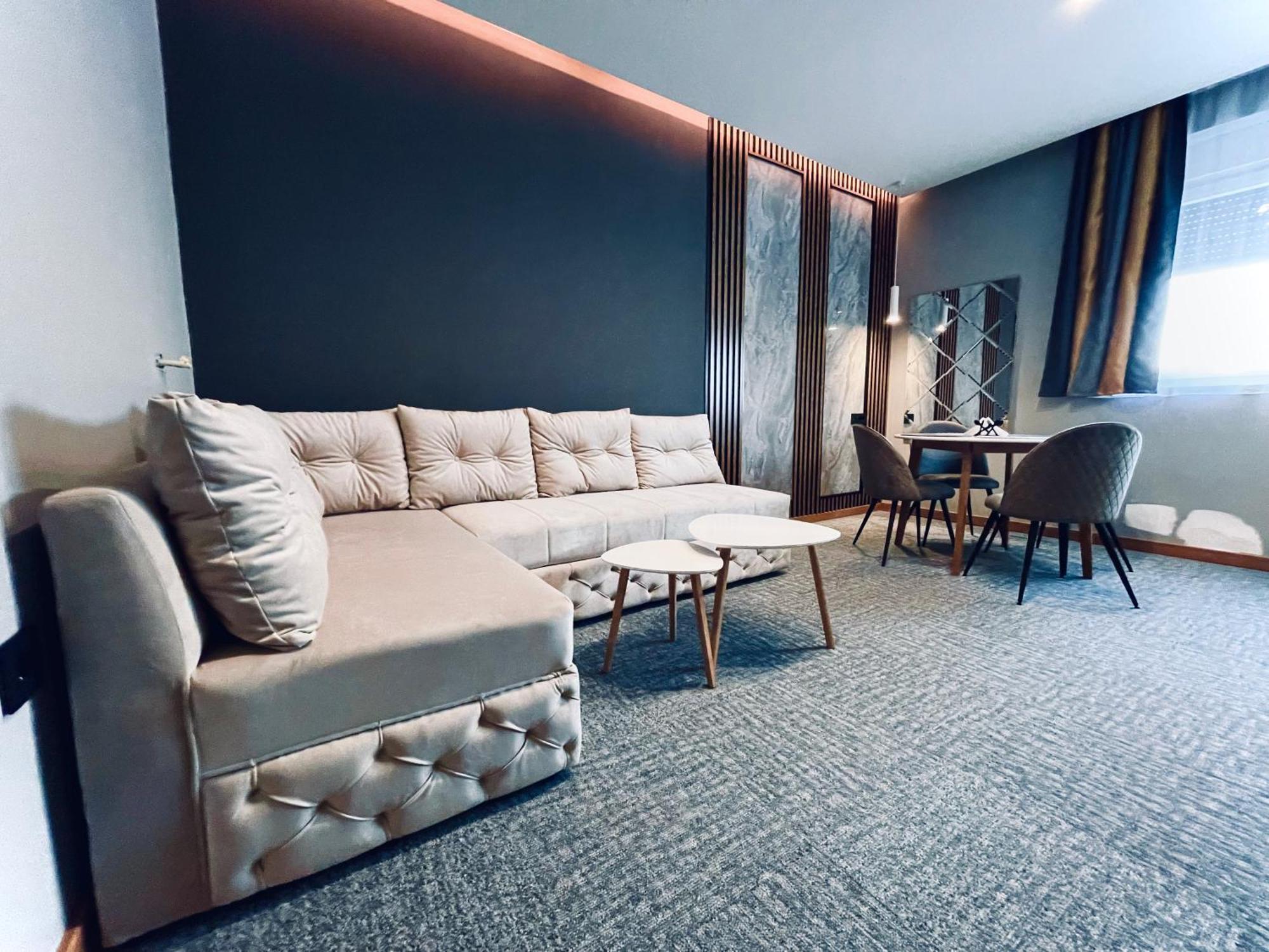 Mozaik Apartments & Spa - Modern 4-Star Apartments With Exclusive Private Spa Wellness In The City Center - Sauna, Jacuzzi, Turkish Bath - Free Parking, Wi-Fi - Rooms & Apartments Cuprija Luaran gambar