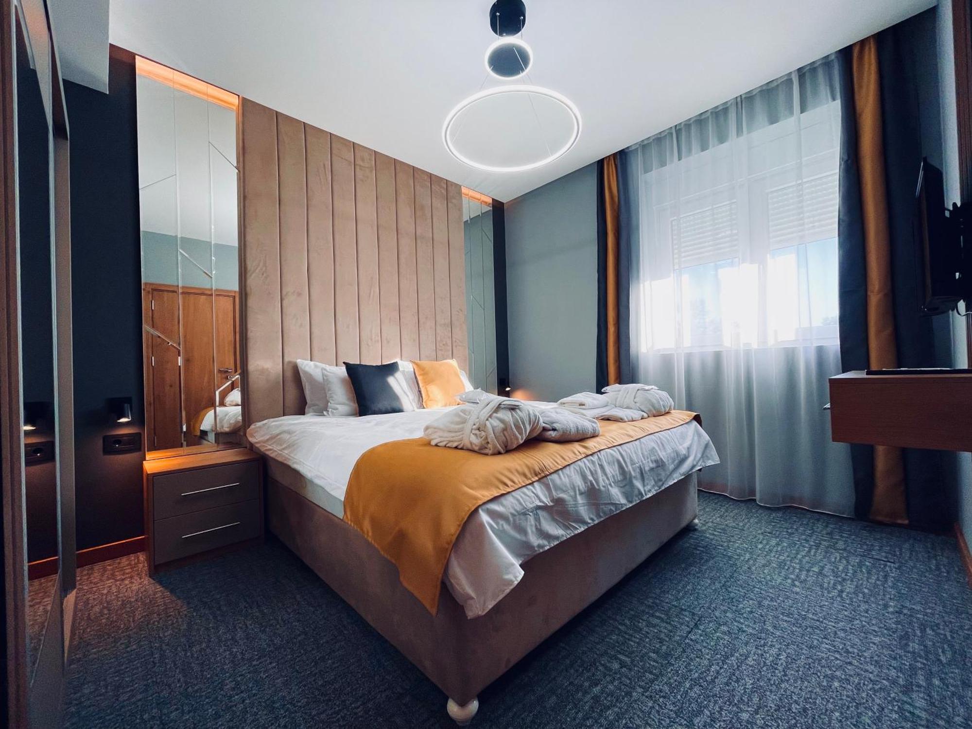Mozaik Apartments & Spa - Modern 4-Star Apartments With Exclusive Private Spa Wellness In The City Center - Sauna, Jacuzzi, Turkish Bath - Free Parking, Wi-Fi - Rooms & Apartments Cuprija Luaran gambar