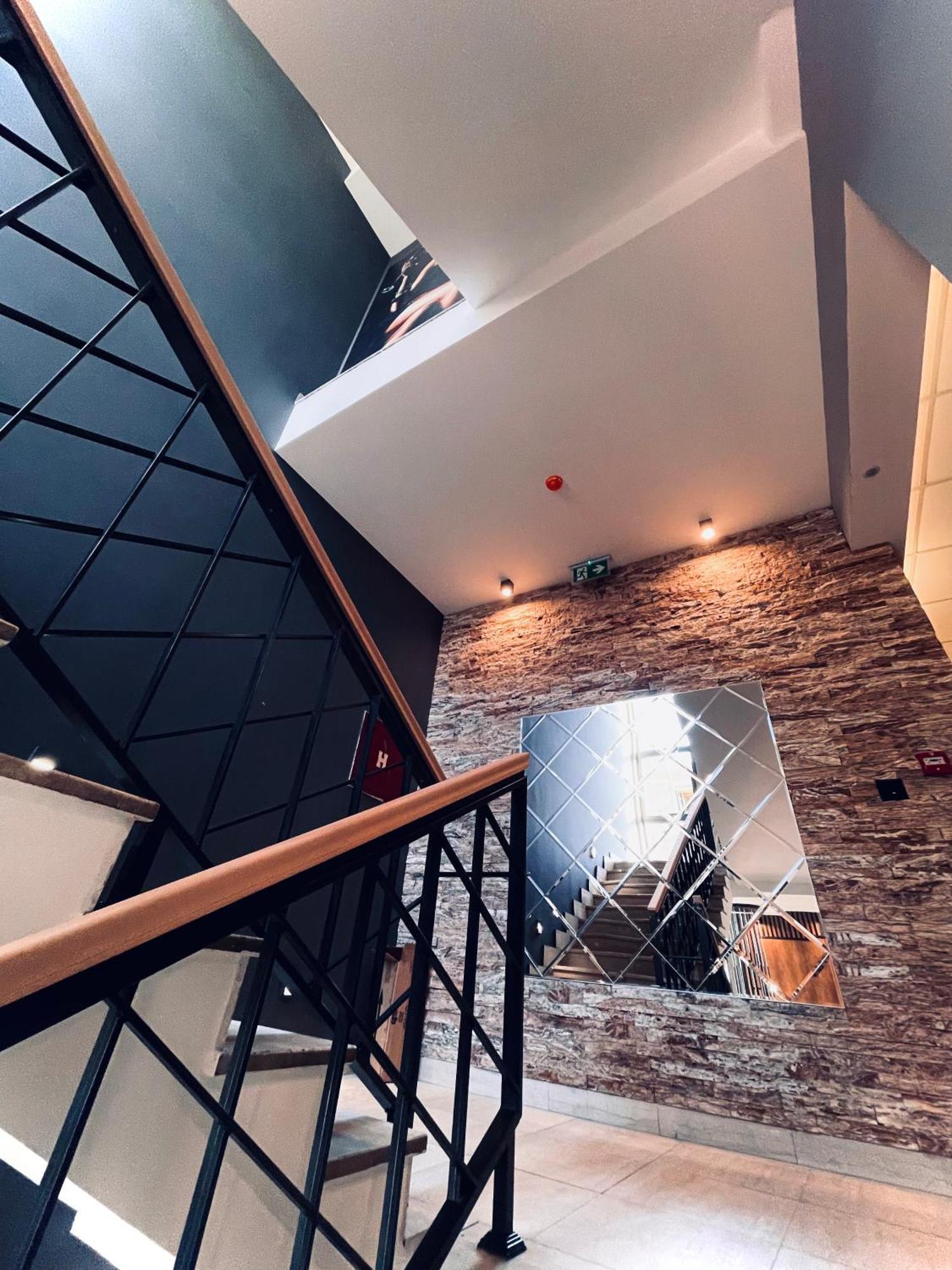 Mozaik Apartments & Spa - Modern 4-Star Apartments With Exclusive Private Spa Wellness In The City Center - Sauna, Jacuzzi, Turkish Bath - Free Parking, Wi-Fi - Rooms & Apartments Cuprija Luaran gambar