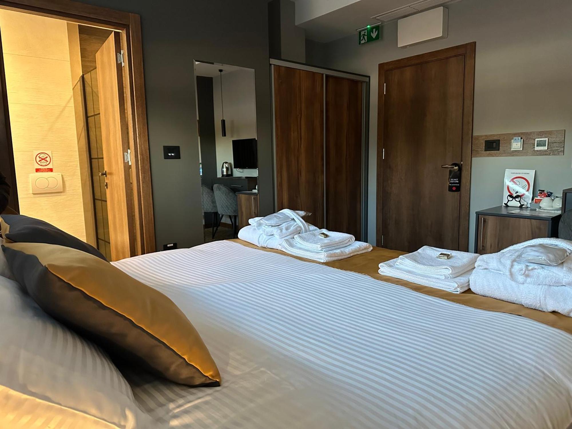 Mozaik Apartments & Spa - Modern 4-Star Apartments With Exclusive Private Spa Wellness In The City Center - Sauna, Jacuzzi, Turkish Bath - Free Parking, Wi-Fi - Rooms & Apartments Cuprija Luaran gambar